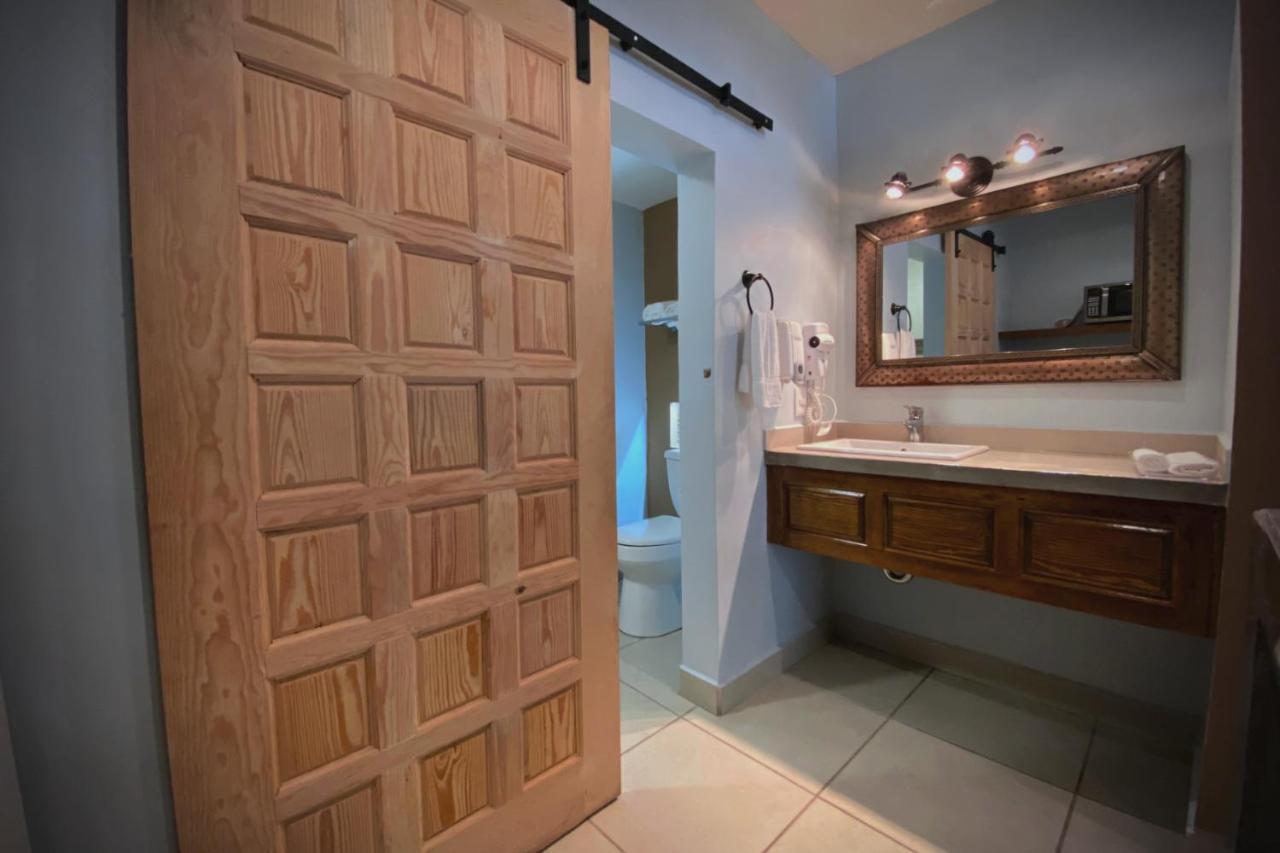 Hotel Hacienda Del Viejo Matamoros  Ngoại thất bức ảnh